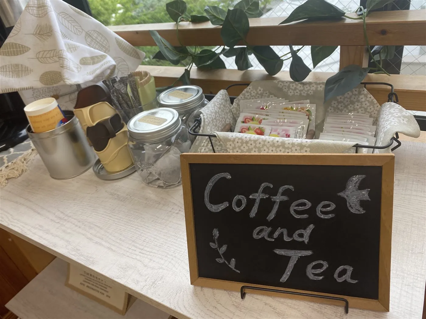カフェスペースに用意された飲み物