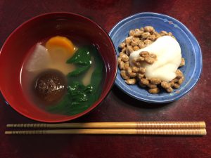 雑煮の餅は納豆で（吉鹿）