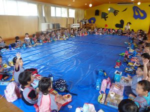 ようこそ先生方＆二歳児姉妹園交流(坂井・生野)