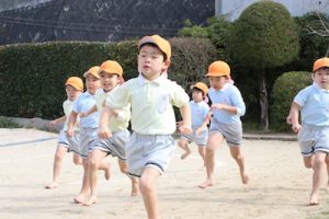 頑張るくすっ子！（久峩）