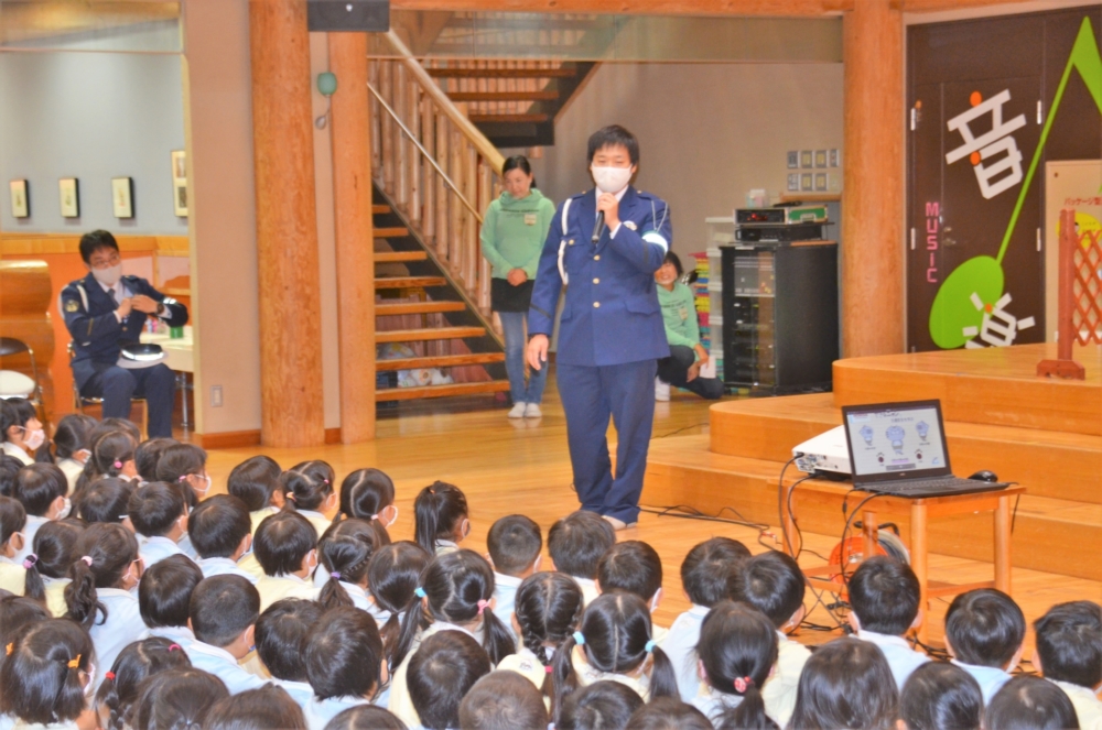 交通安全教室(中川)