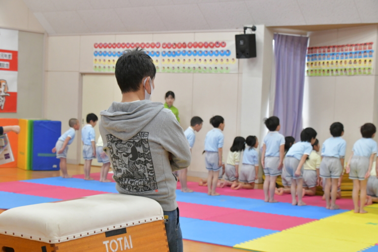 熱い眼差し(畑中)