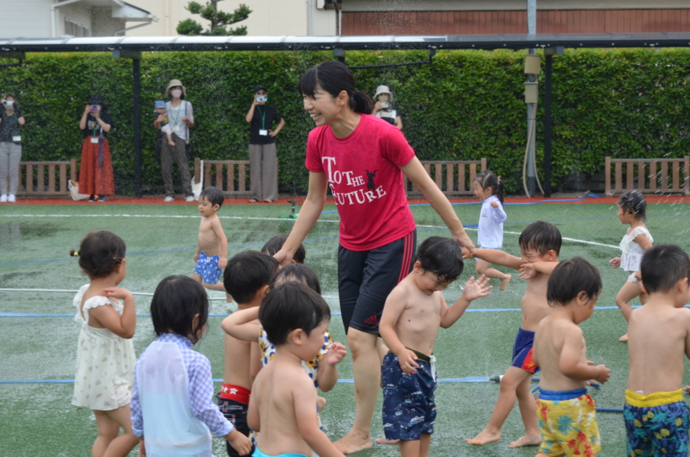 待ちに待った水遊び開始！＆おたのしみ！(真﨑)