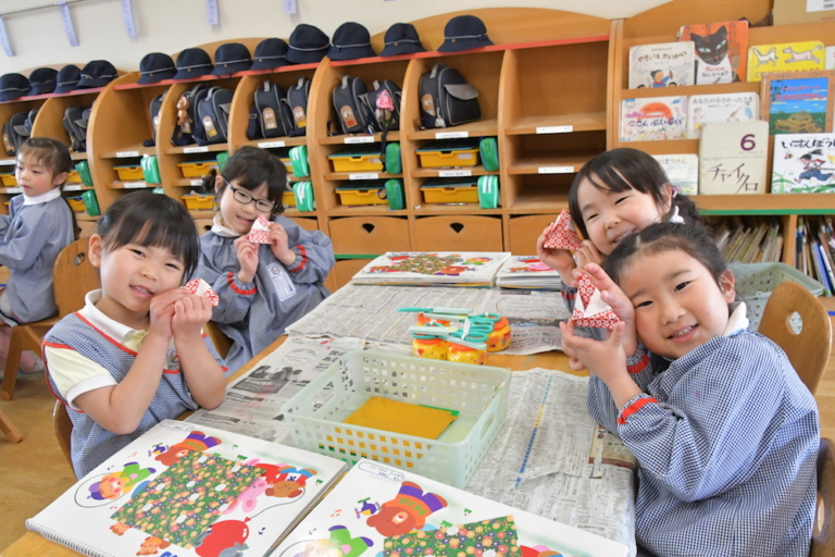 ひな人形製作と…絵画教室！＆年長組ケーブルテレビのお知らせ（定良）