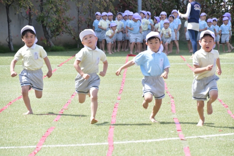 年長組かけっこ・体操大会！(白水萌)
