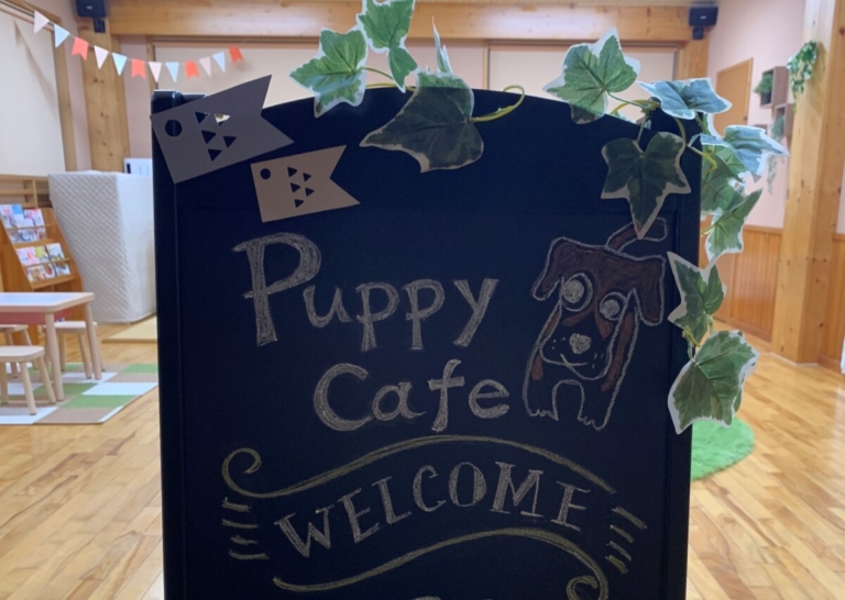 puppy cafe ５月のカレンダーです♪