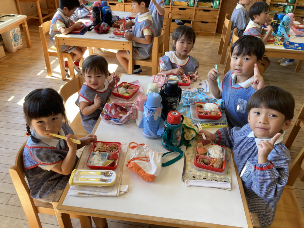 異年齢保育・お茶会（西村　優花）