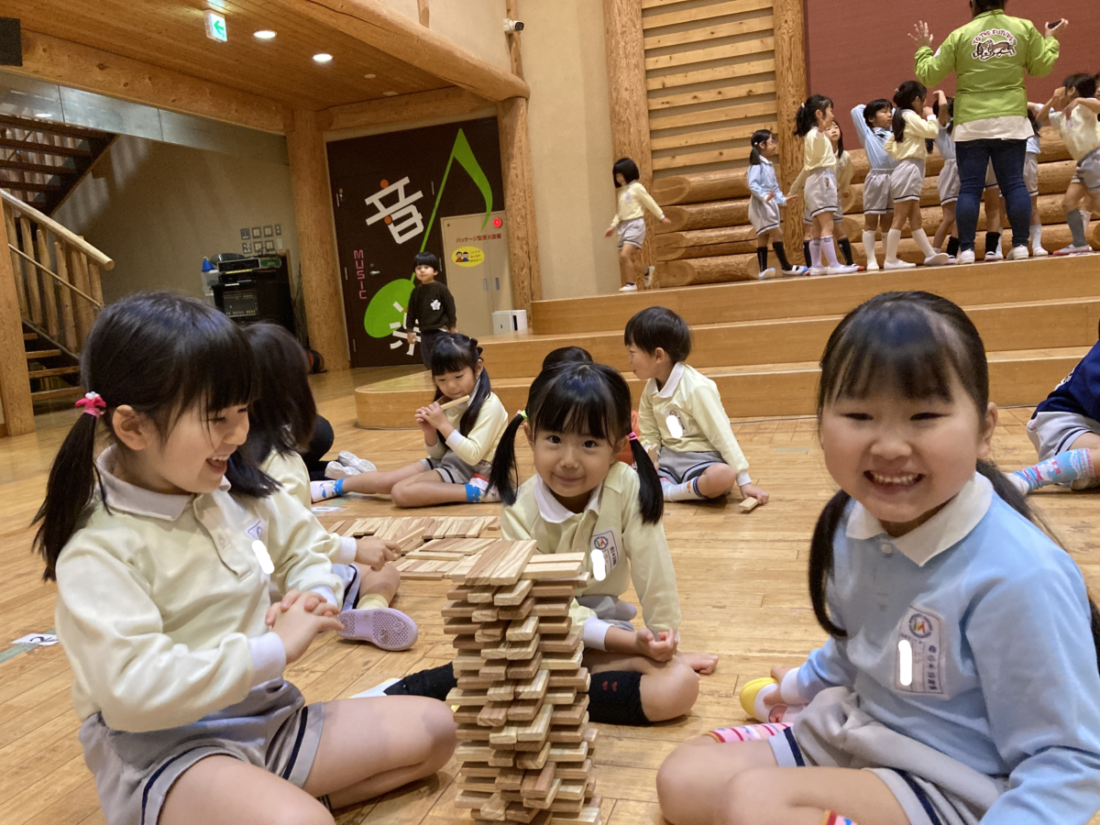 チューリップの球根を植えたよ・サーキット遊び(宮部・森川)
