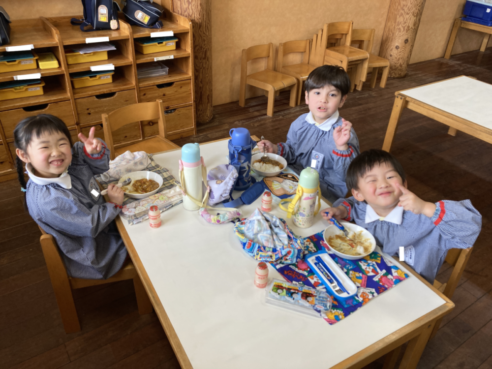 カレーの日＆クリームたっぷりのウインナーコーヒー（小嶺・仲宗根）