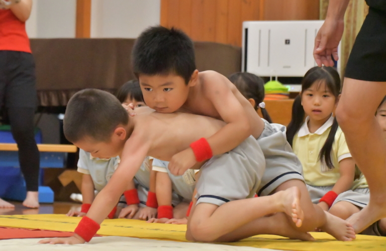 くすの木：レスリング大会・水遊び・パピーマルシェ（松本）