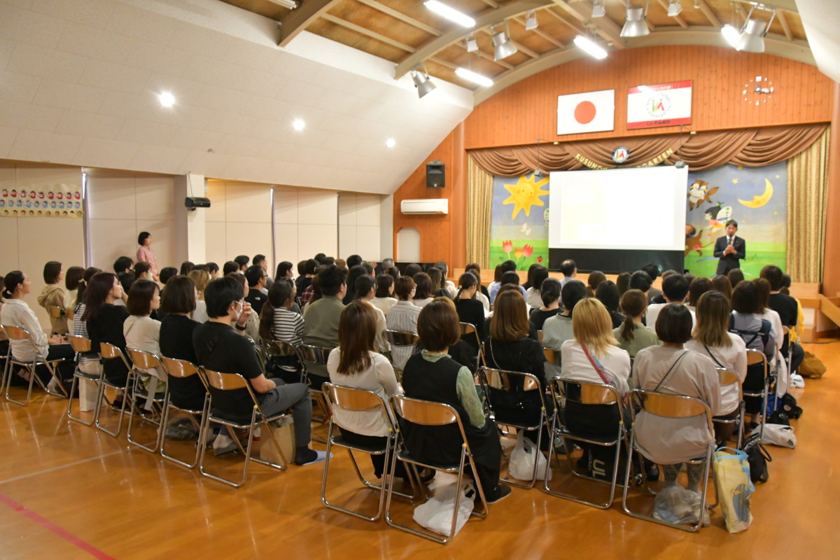 幼稚園の説明会の様子