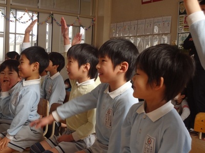 小学生交流&絵の完成!(山崎)