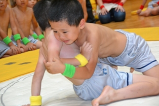 男の闘い（三園対抗選抜レスリング大会）【松尾】